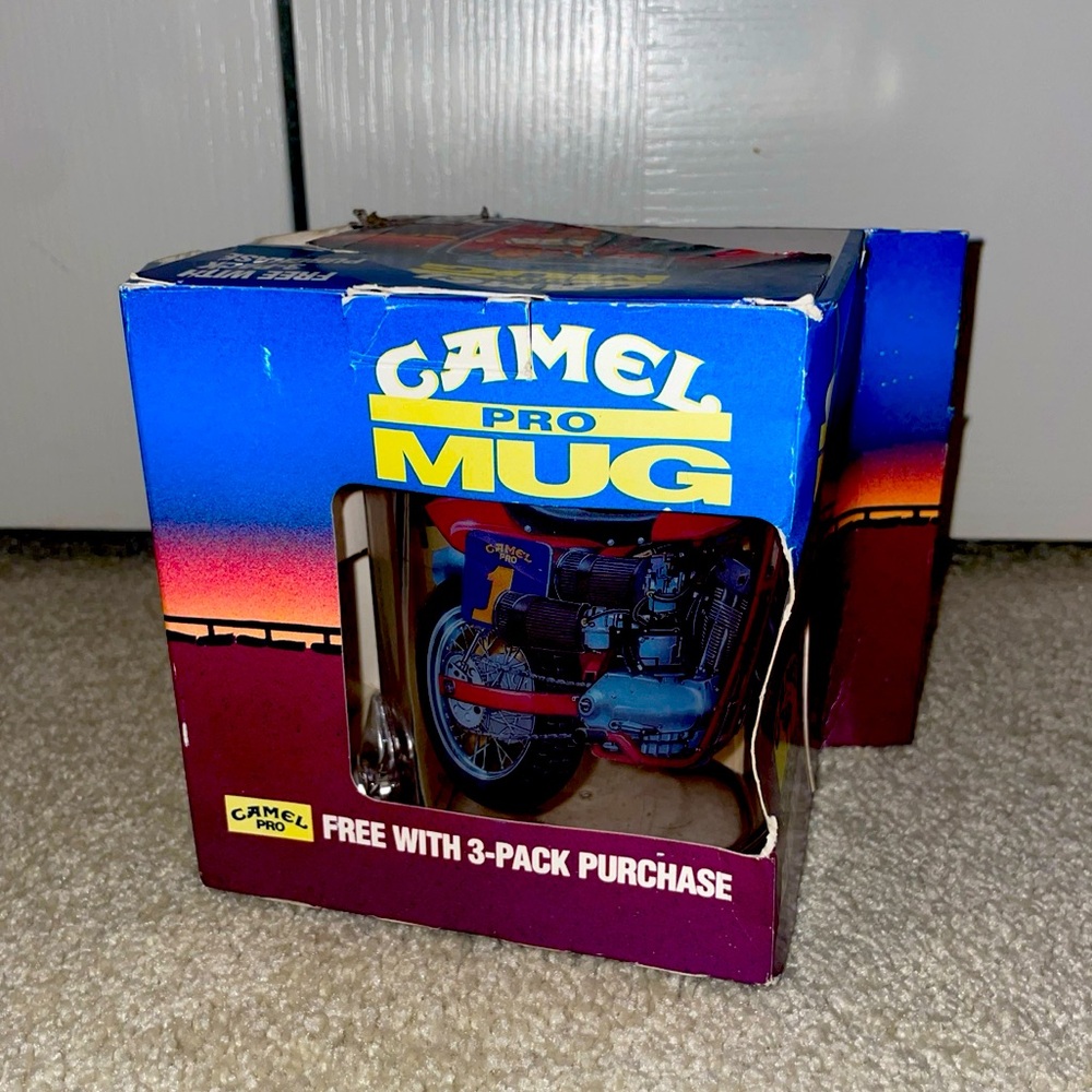 Vintage IN BOX 1993 Joe Camel Racing Pro 5" Tall Plastic Mug Cup Motorcycle